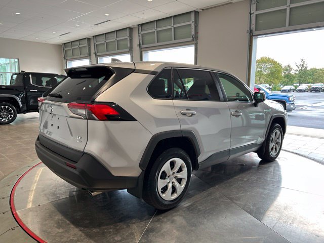 Certified 2024 Toyota RAV4 LE AWD/4WD image 6