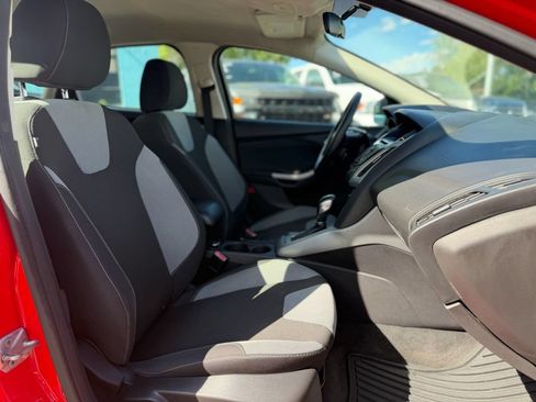 Used 2012 Ford Focus SE FWD image 6