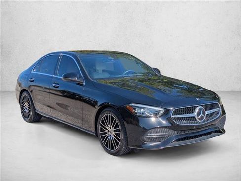 Used 2023 Mercedes-Benz C 300 4MATIC Sedan image 3