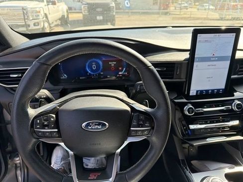Used 2022 Ford Explorer ST w/ Equipment Group 401A AWD/4WD image 20