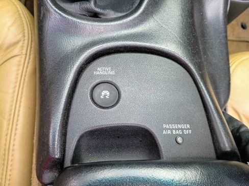 Used 2002 Chevrolet Corvette Convertible w/ Preferred Equipment Group2 RWD image 45