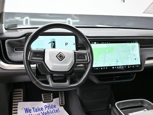 Used 2023 Rivian R1S Adventure AWD/4WD image 28