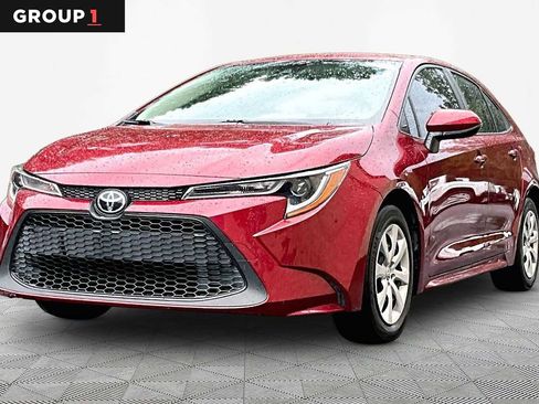 Used 2022 Toyota Corolla LE FWD image 1