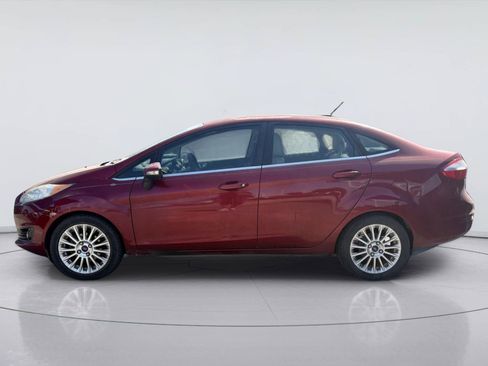 Used 2014 Ford Fiesta Titanium FWD image 4