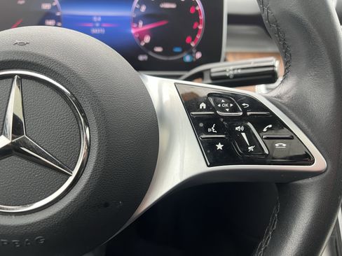 Certified 2024 Mercedes-Benz C 300 4MATIC Sedan image 20