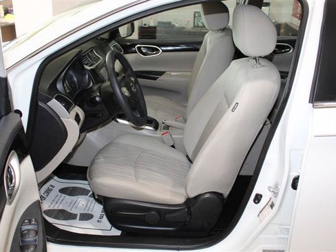 Used 2016 Nissan Sentra SV w/ Driver's Assist Package FWD image 27