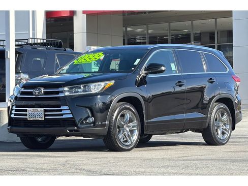 Used 2018 Toyota Highlander Limited Platinum AWD/4WD image 8