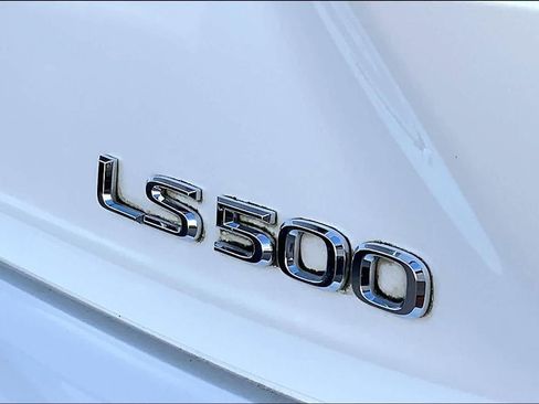Used 2022 Lexus LS 500 w/ Luxury Package RWD image 7