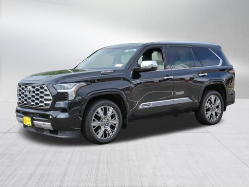 Certified 2025 Toyota Sequoia Capstone AWD/4WD image 3