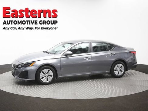 Used 2023 Nissan Altima 2.5 S FWD image 57