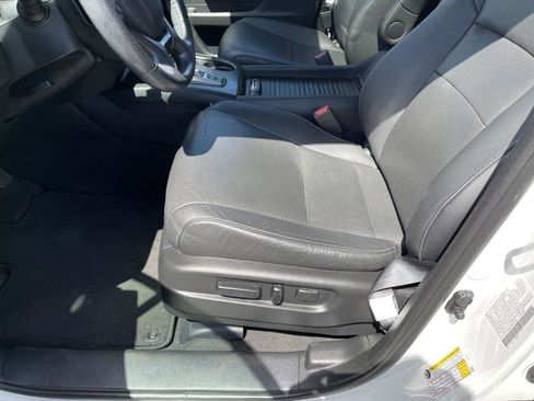 Used 2023 Honda Passport EX-L image 3