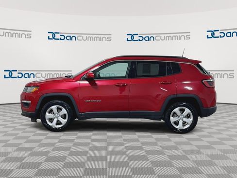 Used 2018 Jeep Compass Latitude w/ Popular Equipment Group AWD/4WD image 5