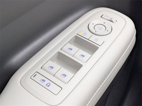 Used 2025 Hyundai Santa Fe Calligraphy image 23