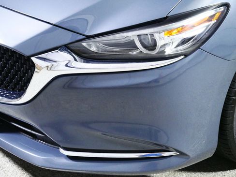 Used 2021 MAZDA MAZDA6 Carbon Edition FWD image 16