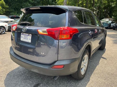 Used 2013 Toyota RAV4 LE FWD image 10