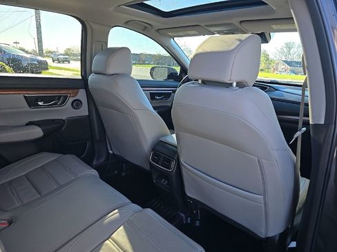 Used 2019 Honda CR-V Touring image 33