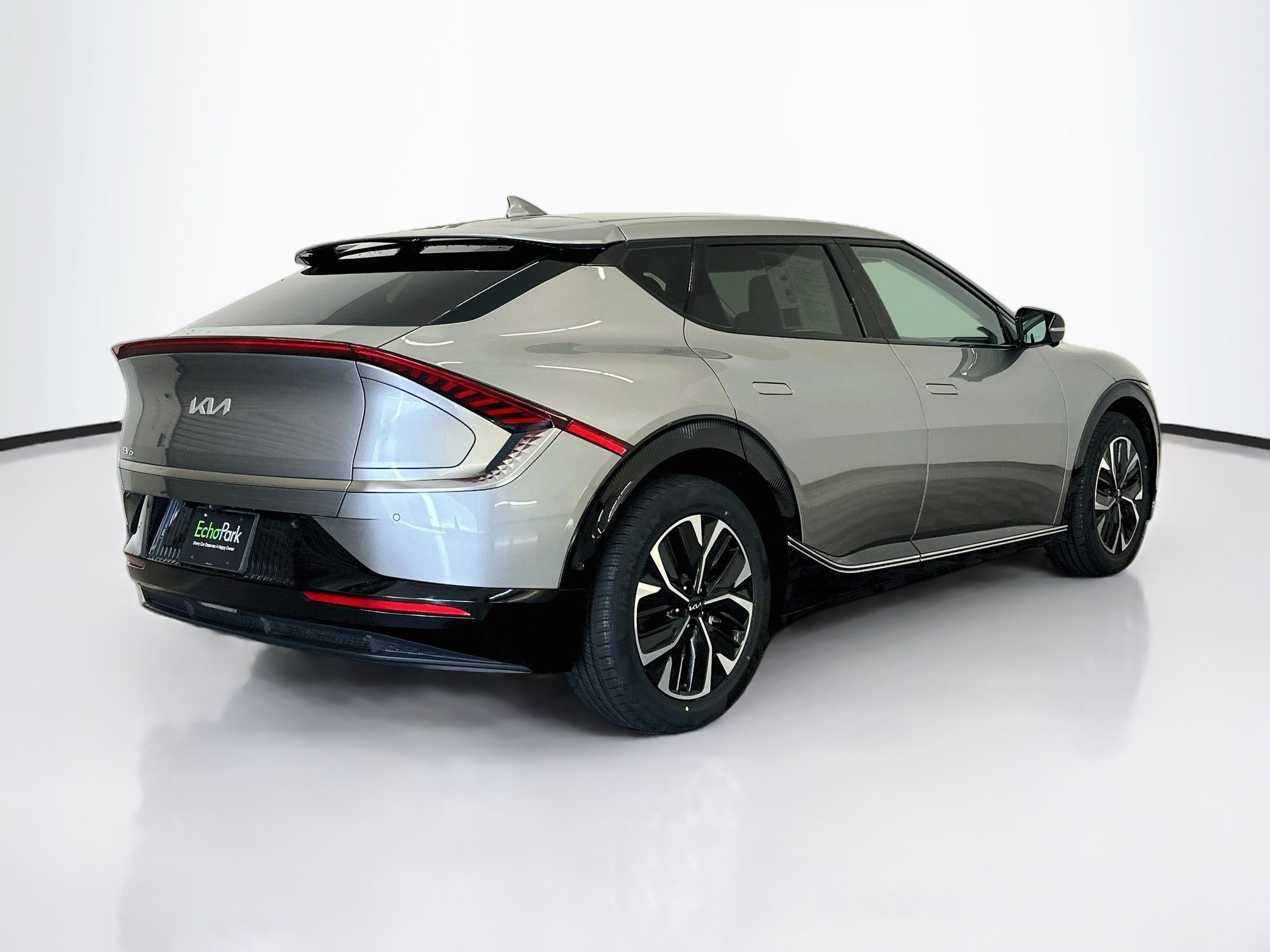 Used 2024 Kia EV6 Wind w/ Wind Technology Package AWD/4WD image 9
