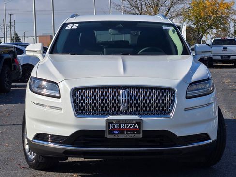 Certified 2022 Lincoln Nautilus AWD w/ Premium Package image 2