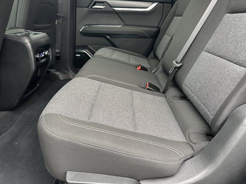 Used 2025 GMC Acadia Elevation image 21