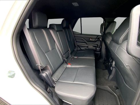 Used 2026 Toyota 4Runner Limited AWD/4WD image 20