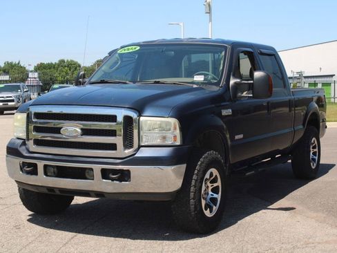 Used 2005 Ford F250 Lariat AWD/4WD image 14