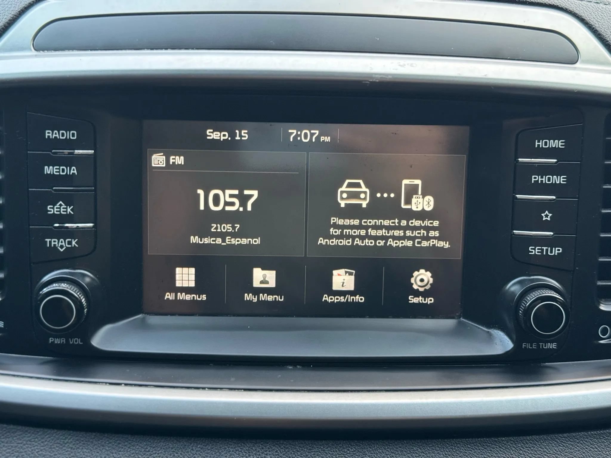 Used 2019 Kia Sorento L FWD image 22