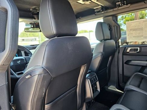 New 2026 Ford Bronco Outer Banks w/ Sasquatch Package AWD/4WD image 14