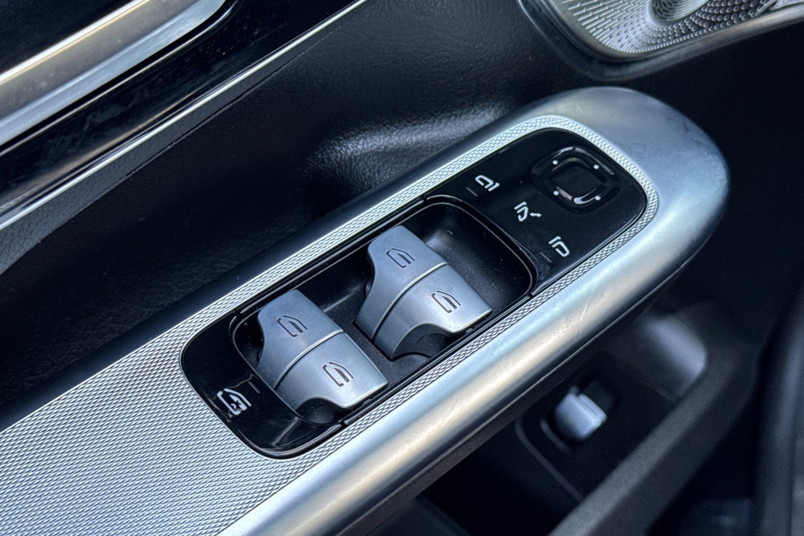 Certified 2024 Mercedes-Benz EQE 350+ 4MATIC SUV image 14