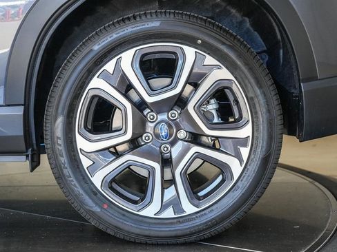 New 2025 Subaru Ascent Touring w/ Popular Package #2 image 9