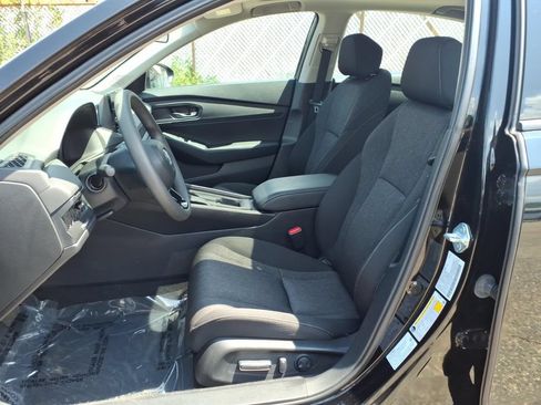 Used 2023 Honda Accord EX image 13