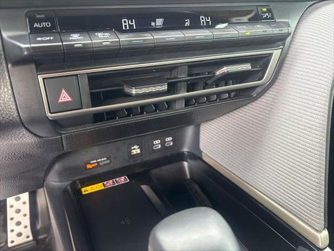 Certified 2025 Toyota Camry SE image 25