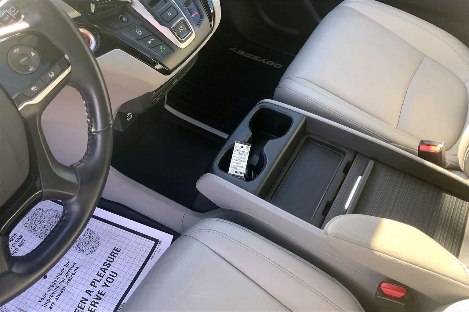 Used 2023 Honda Odyssey Touring image 17