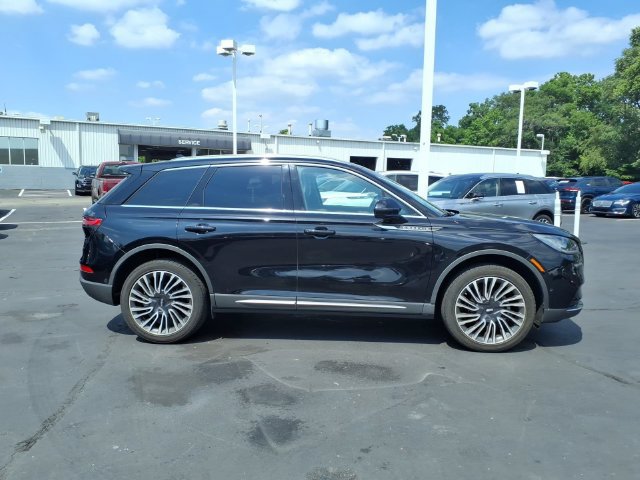 Used 2022 Lincoln Corsair Reserve w/ Towing Package AWD/4WD image 8