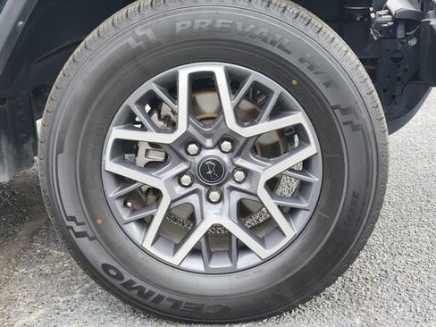 Used 2024 Jeep Wrangler Sahara image 8