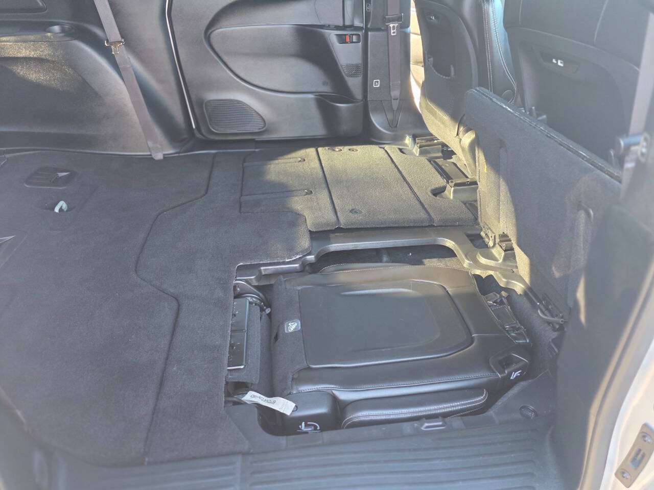 Used 2026 Chrysler Pacifica Select FWD image 20