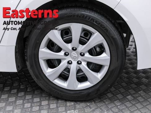 Used 2024 Toyota Corolla LE image 33