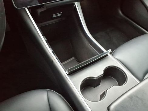 Used 2018 Tesla Model 3 Mid Range RWD image 23