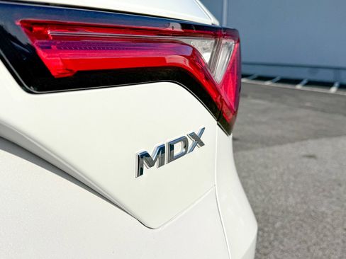 Used 2024 Acura MDX SH-AWD w/ Technology Package image 13