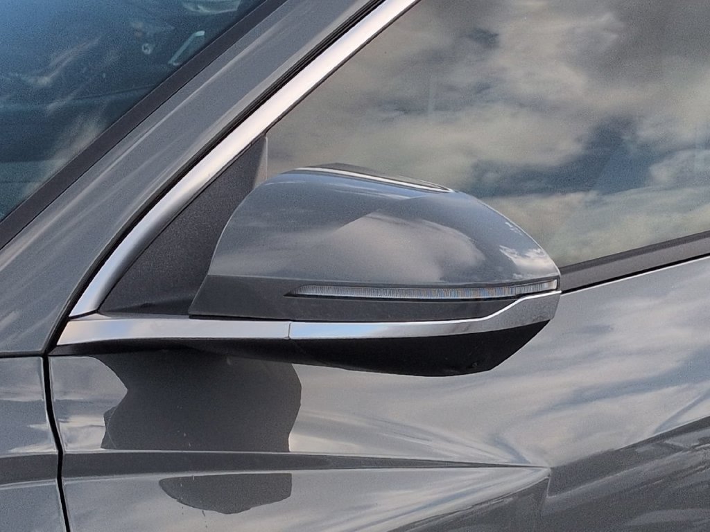 New 2026 Hyundai Tucson Limited FWD image 14