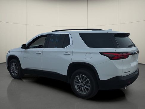 Used 2023 Chevrolet Traverse LT image 6