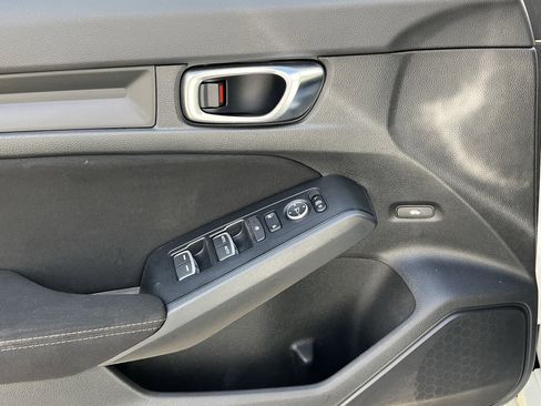 Certified 2022 Honda Civic Sport image 11