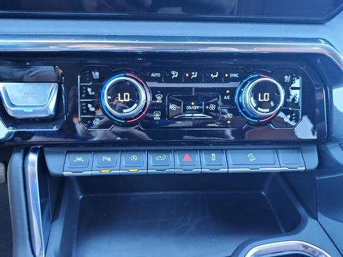 New 2026 GMC Sierra 1500 Denali Ultimate image 18