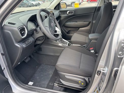 New 2026 Hyundai Venue SE image 11