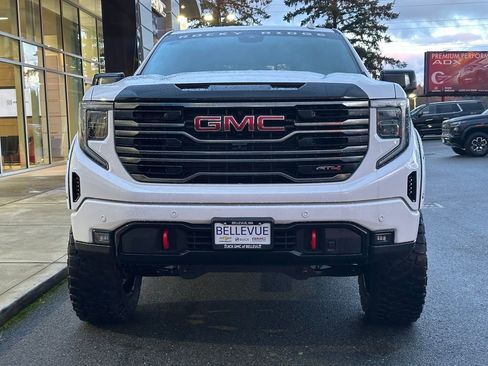 New 2025 GMC Sierra 1500 AT4 AWD/4WD image 40