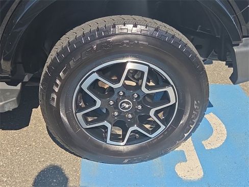 Used 2023 Ford Bronco Outer Banks image 39