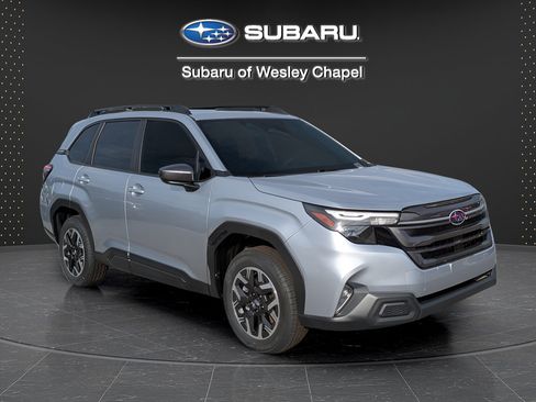 Used 2026 Subaru Forester Premium AWD/4WD image 1
