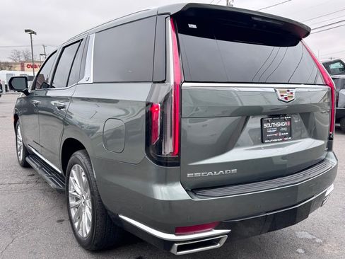 Used 2023 Cadillac Escalade Premium Luxury w/ Performance Package image 5