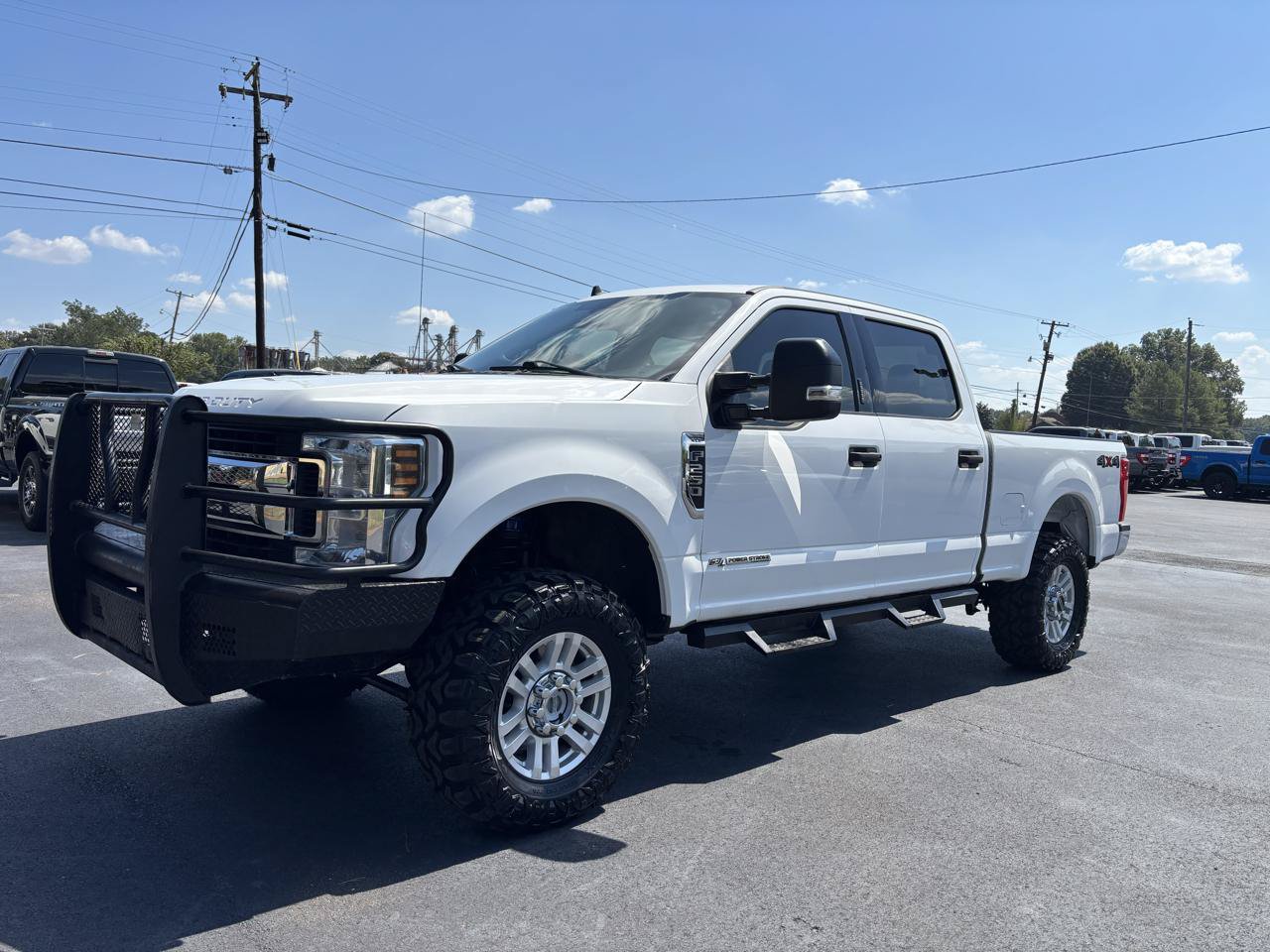 Used 2019 Ford F250 XLT w/ Snow Plow Prep Package AWD/4WD image 3