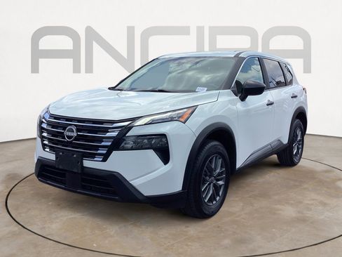 Used 2024 Nissan Rogue S FWD image 9