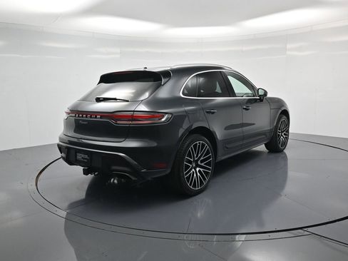Certified 2026 Porsche Macan AWD/4WD image 30